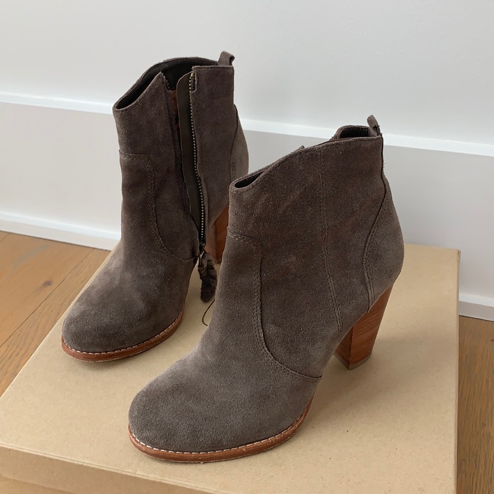 Joie Dalton Booties